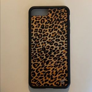WILDFLOWER CASE 8 PLUS